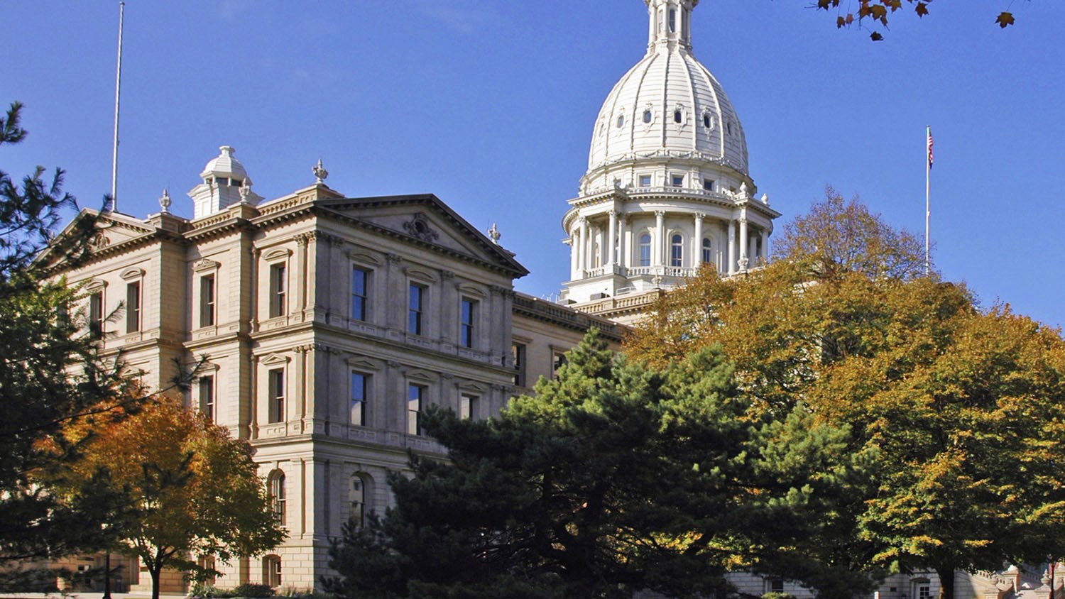Michigan: “Gun-Free Zone” Bills Pass Out of Committee